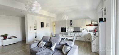 Appartamento di 120 m² con 4 locali a Milano