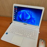 Pc Portatile Asus VivoBook White Slim SSD Perfetto