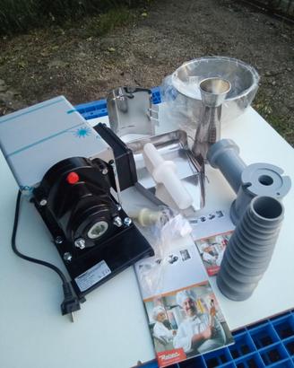 Passapomodoro Reber 9000 NP NUOVO