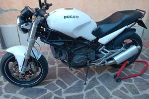 Ducati Monster 750 a carburatori 