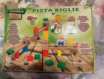 Pista biglie in legno