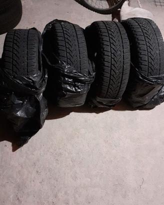 Gomme 4 stagioni usate 185-55-R15 82V.