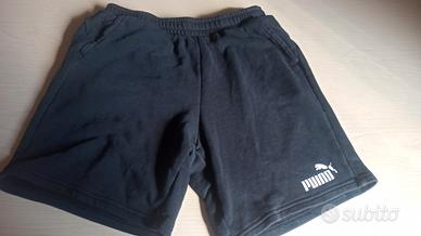 pantaloni corti