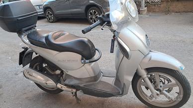 Moto scarabeo 125