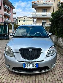 Lancia ypsilon momo design