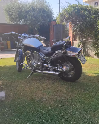 Suzuki intruder vs 1400