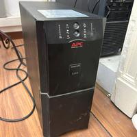 Gruppo di continuità APC SmartUPS 2200