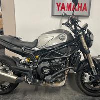 Benelli Leoncino 800