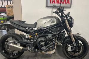 Benelli Leoncino 800