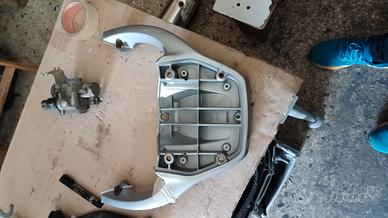 maniglione aprilia scarabeo 250 300 400 500 light