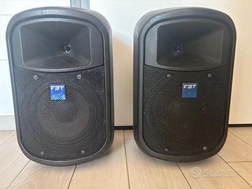 N. 2 casse audio FBT 8a B + N.2 Stativi