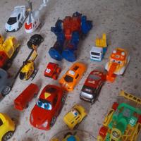 più di 50 automobiline 