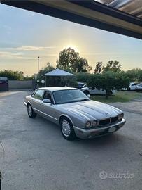 Jaguar XJ8 1998 V8 ASI