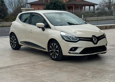 Renault clio IV serie n1