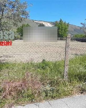 Terreno di 1441 m² a Acerra