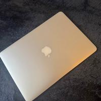 MacBook Air i7 Modello 2017  8Gb RAM