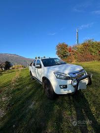 Isuzu D-Max 2.5 Twin Turbo LS 4x4 – 170.000 km