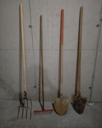 Attrezzi per giardino