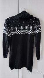 Maglione-abito nero fantasie invernali in bianco