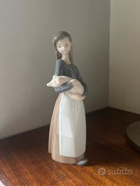 Llardo Porcellana statuina Girl with Pig