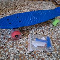 Deleven Skateboard 56cm con Ruote LED
