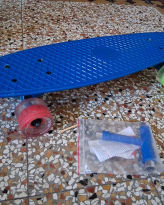 Deleven Skateboard 56cm con Ruote LED