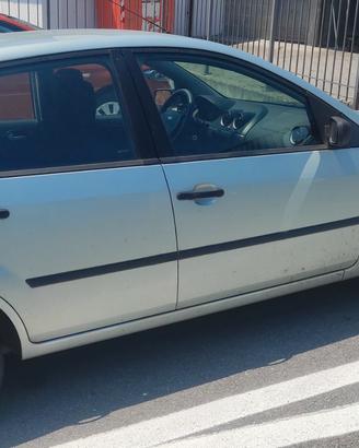 Ford Fiesta anno 2003, 255424 Km