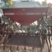 SEMINATRICE PNEUMATICA ACCORD 400