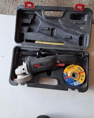 smerigliatrice angolare×dischi da 115 mm.