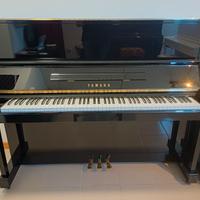 Pianoforte verticale YAMAHA MC301