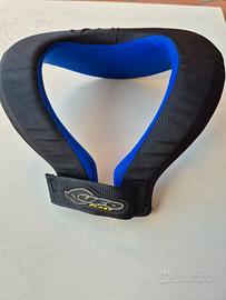 collare protezione ossa cervicali