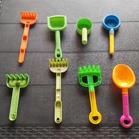 N.8 giochi mare, paletta, rastrello