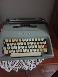 Macchina da scrivere 
