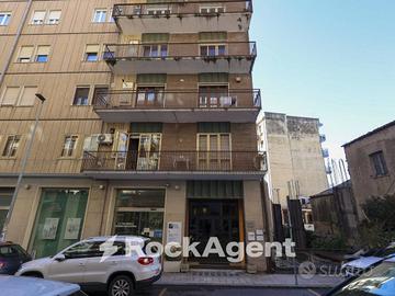 APPARTAMENTO SIGNORILE CON CORTE ESTERNA ESCLUSIVA