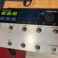 TC Helicon VoiceLive 3 + Switch-3 + tracolla