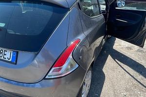**LANCIA YPSILON 1.2 BENZINA – 2013 **
