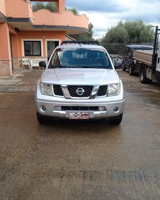 NISSAN NAVARA 4x4 2.5 dCi 171cv Double Cab 4p