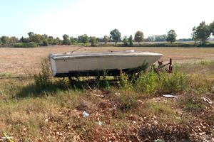 Barca vega da restaurare per appasionati