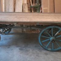 Carro in legno antico