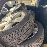 Cerchi in lega e gomme Polo da 16"