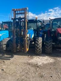 Trattore NEW HOLLAND T 5050 con muletto