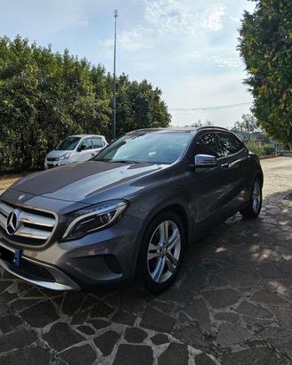 Mercedes-Benz GLA 200 d Sport Auto 

Sport auto