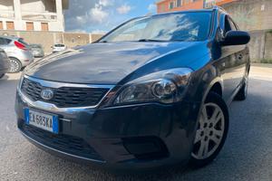Kia Ceed Sportswagon 1.6crdi 90cv full opt 2011