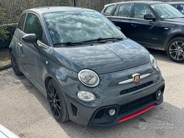 Abarth 595 1.4 T-jet  italiana!