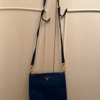 Prada tracolla
