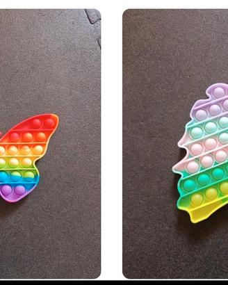 2 pop It, farfalla e unicorno 