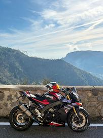 Aprilia tuono v4 replica v4x