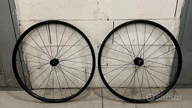 Ruote DTSWISS R 470 disc per strada o gravel