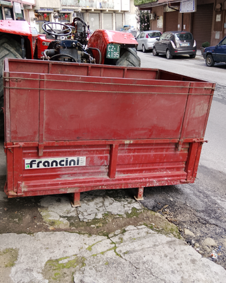 Cassonetto per trattore