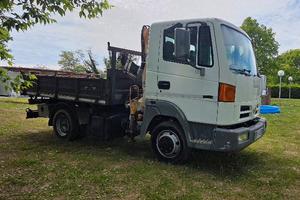 Nissan atleon